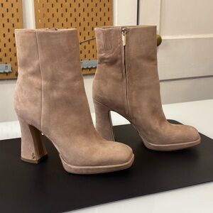 Sam Edelman Women's Jaye Suede Chunky Heel Ankle Booties, Size US 9 (M), Beige